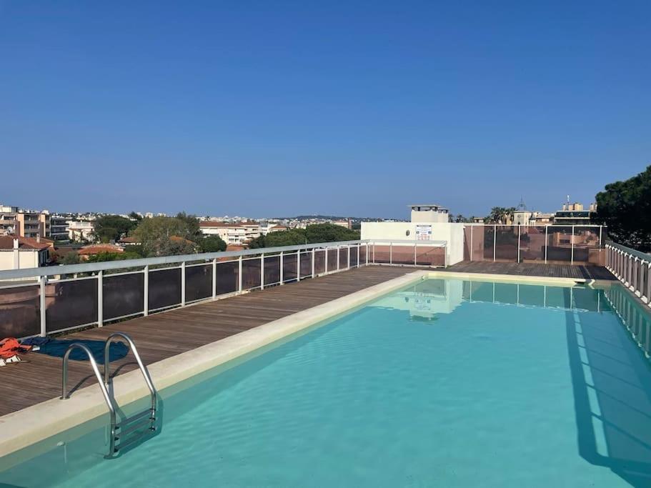 Elegant Appartement 2Pieces Piscinevue Mer Parking Валлорис Экстерьер фото
